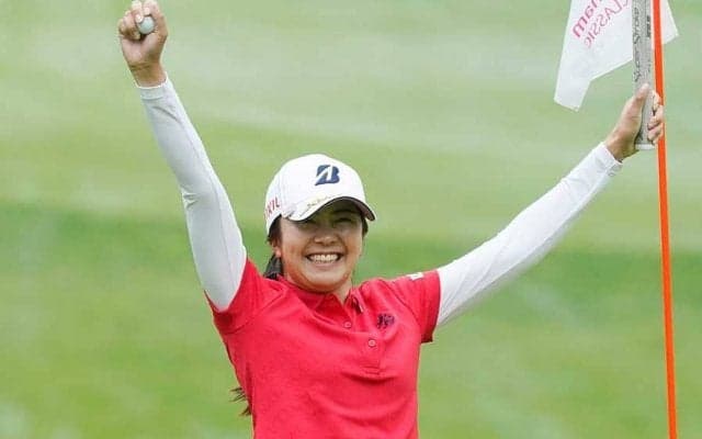 堀琴音、やっと言える「姉妹優勝した」と　8年前、転機になった姉のバーディーパット