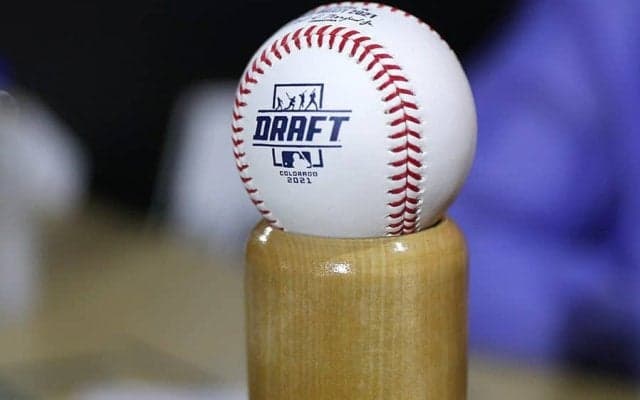 名前も、誕生日も、指名球団も“偶然の一致”　MLBドラフトで起きた奇跡が話題