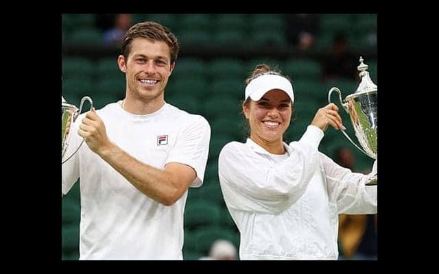  快勝で混合複V「特別な気分」 