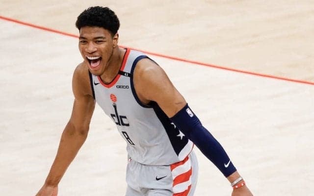 ウィザーズがSNSで今季のトップ10プレーを発表…八村の“ADの上”ダンクもランクイン