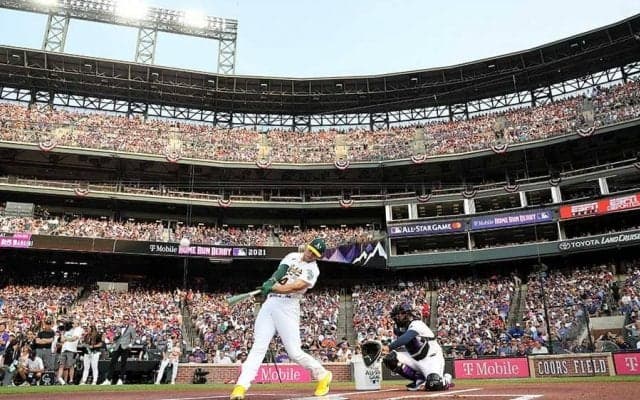 【MLB】ボールは取れず、豪快に通路に転落　HRダービーで“悲劇”もほぼ無傷の奇跡