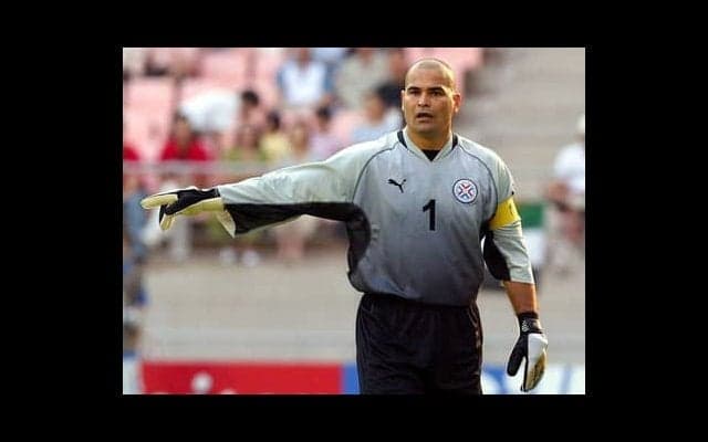 「頼むからゴールにいてくれと批判された」。FKも蹴ったチラベルトが語るGK像の変化