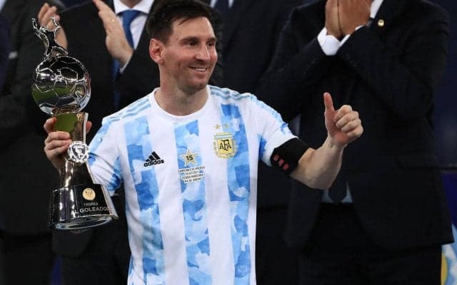 “500”以上メッシのゴールを全て手書きで記録し続けたおじいさん、なんとメッシ本人からメッセージが届く!