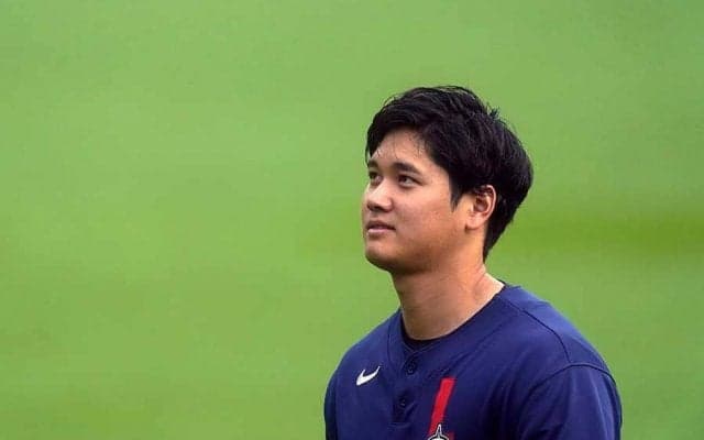 大谷翔平、球宴後に見せた“一流の振る舞い”　米ファン感激「サインしていて優しい」【球宴の二刀流】