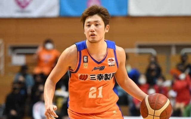 契約解除から一転…新潟アルビレックスBBが納見悠仁との契約合意を発表