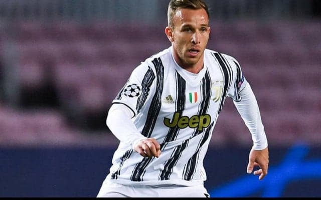 手術に踏み切ったアルトゥールは3カ月の離脱、セリエA開幕はアウト