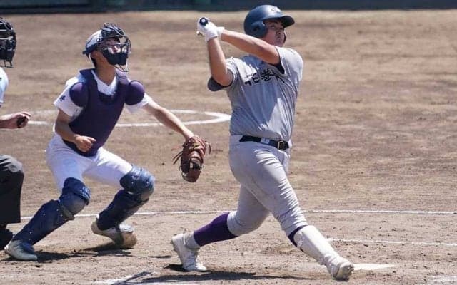 【高校野球】1年生で183cm、115kg　花巻東の“親子鷹”佐々木麟太郎が描いた今夏初の放物線
