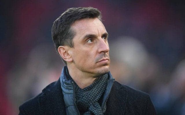 東京五輪代表との短距離走でG・ネビルが負傷…レジェンドも10年のブランクには勝てず苦悶の表情