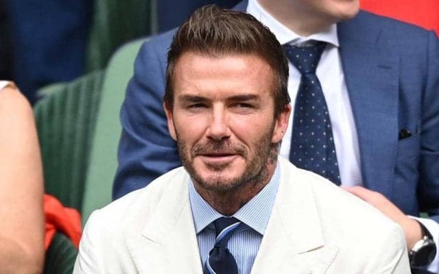 ベッカムが90年代ヘア復活　親子お揃いの丸刈り3ショットに反響「ますます似てきた」