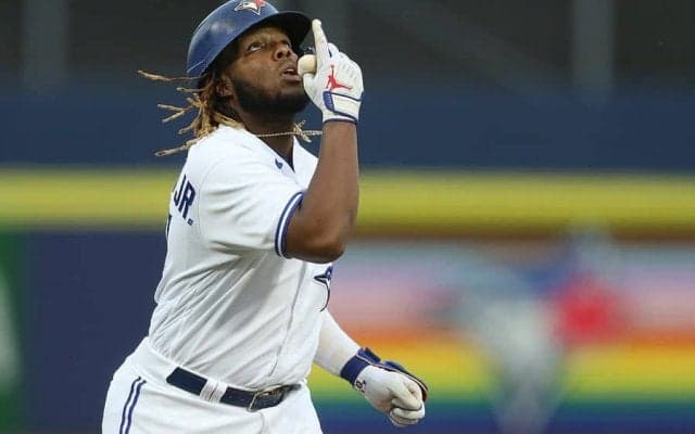 【MLB】大谷翔平に2本差　ゲレーロJr.が豪快31号ソロ、後半戦3戦3発と量産