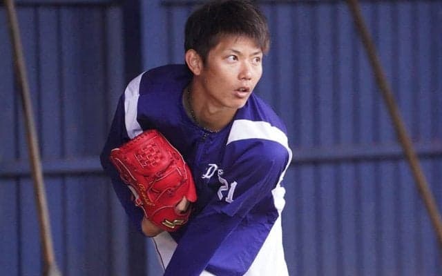 球団職員も嫉妬「こんなイケメンがさっ！」　男前左腕の私服姿が「ジャニーズみたい」