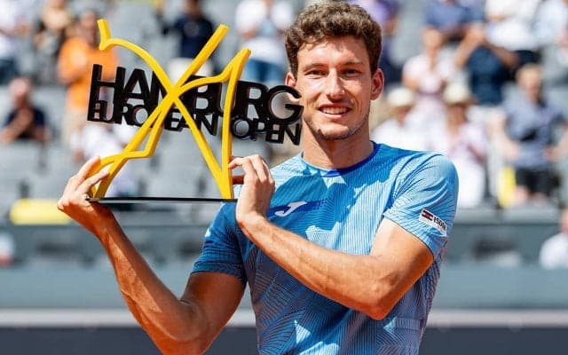 カレーニョ・ブスタ、得意のクレーコートで躍動! ATP500初タイトルに「このために一生懸命努力してきた」[ハンブルク・ヨーロピアン・オープン]