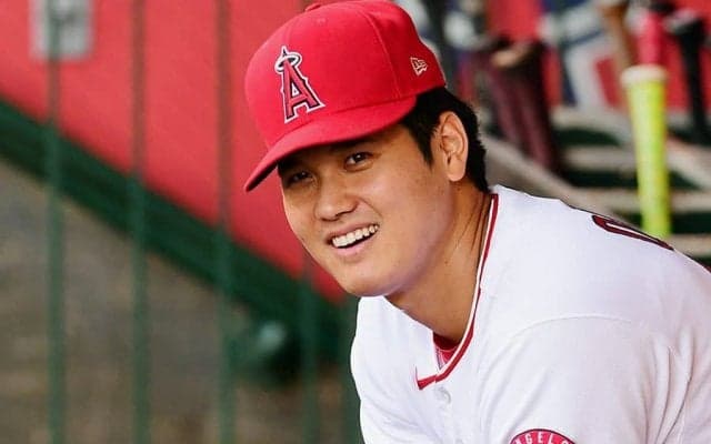 【MLB】大谷翔平、球宴でできた“友達”　熱狂的アナリストとの1枚が「なんてクールな写真」