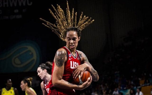 ダンクも一撃決めたい – 女子バスケアメリカ代表グライナー語る