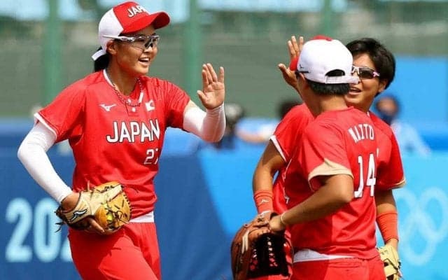 ソフト日本の救世主「ノーノーガール」　エース上野から“神継投”した20歳の秘密