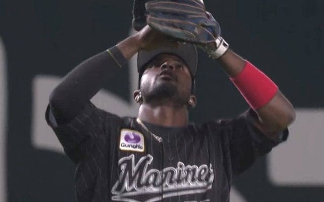 メジャー級を「日本で見れる幸せ」　ダイブ送球や素手キャッチは「弾力の塊感よ」