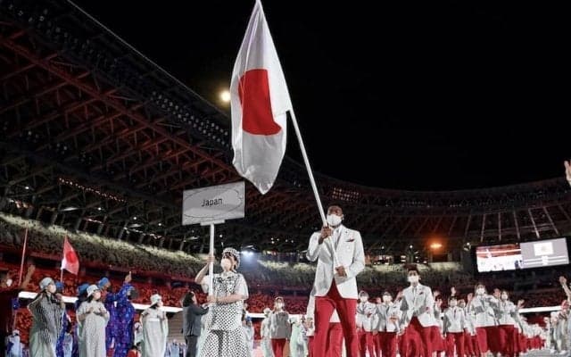 開会式で日本選手団の旗手を務めた八村塁「昨日は忘れられない夜でした！」