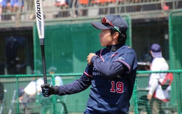 日本ソフトボール、カナダを下し、銀メダル以上確定！　サヨナラタイムリーを決めた「女子ソフト界のイチロー」こと、山田の「勝利ルーティン」とは