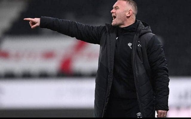 選手はたった9人、2週間後に開幕迎えるダービーのルーニー監督が続投を宣言「これは私にとって挑戦」