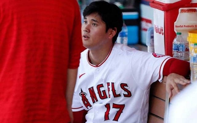 「カッコ良い必要ある？」　大谷翔平の“ちょっとだけポーズ”にMLB公式も大喜利開始