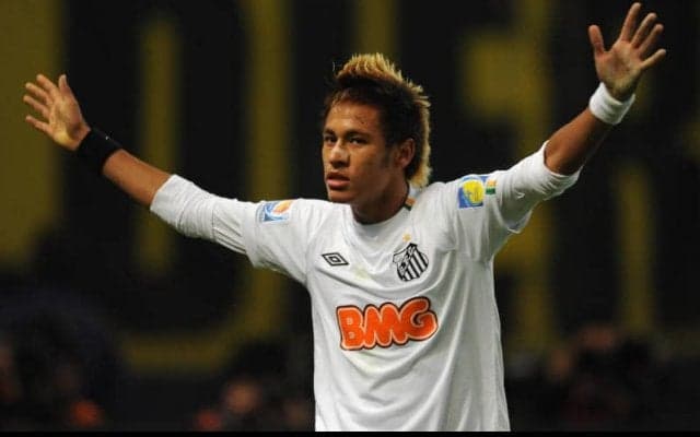 「ネイマール史上最高のゴール！」10年前の神業ドリブルに再脚光