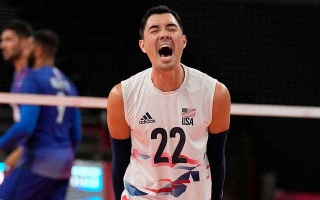 箸の使い方が抜群に巧い　米バレー代表が選手村で食レポ、海外反響「カレーを箸で？」