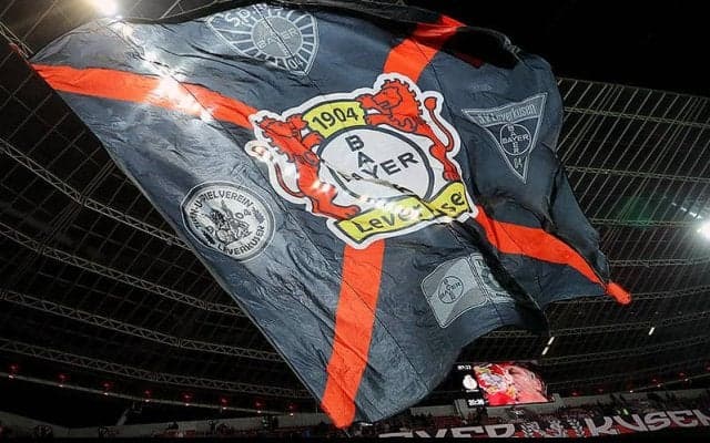 レバークーゼンがバルサの16歳逸材ストライカーを獲得!