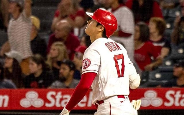 【MLB】大谷翔平、ドヤ顔ズームの“37号バット投げ映像”に反響「いつもに増してカッコいい」