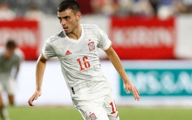 ペドリが中国人の両親を持つスペイン女子卓球代表と手合わせ！自身の腕前に「そんなに悪くないでしょ？」