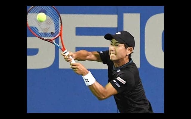 西岡良仁 右足負傷で途中棄権