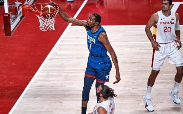 男子アメリカ代表がスペイン代表との激戦を制し、準決勝進出／東京オリンピック