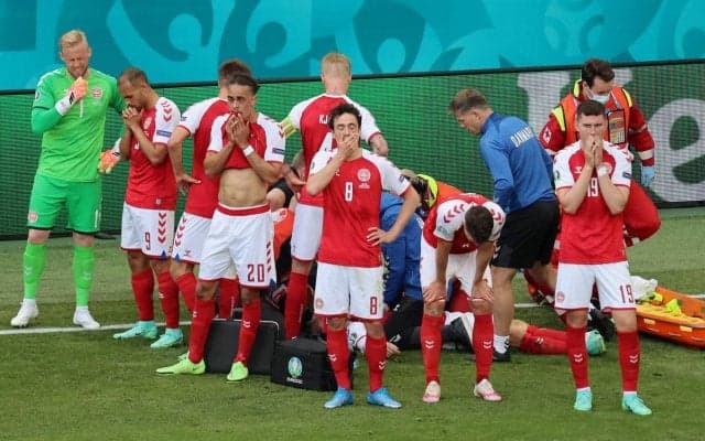 エリクセンの卒倒を間近で見たバルセロナFWが正直に語る「人が死体を見たらすぐに理解する」