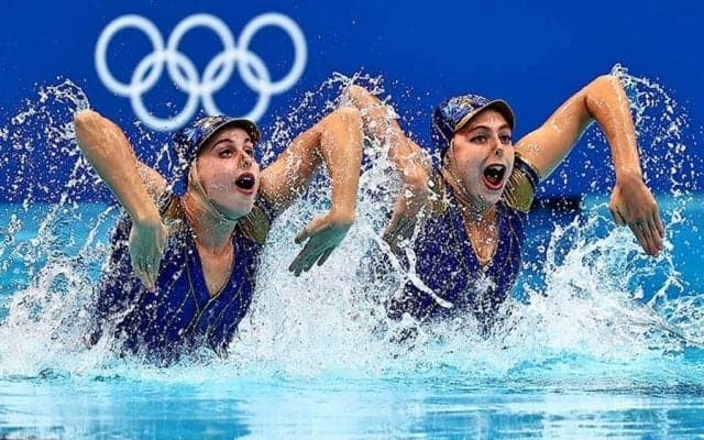 “野球ユニ水着”で登場　ASスペイン組の演技にSNS反響「大谷さん、シンクロになる」