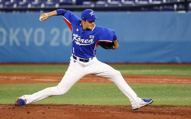  日本を手こずらせた韓国右腕のシンカー　「右打者のカウント球」にも使った癖球を分析