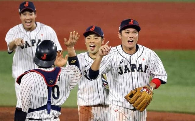 「このバス乗りたすぎ」「総年俸えぐい」　侍ジャパン豪華車内ショットが話題