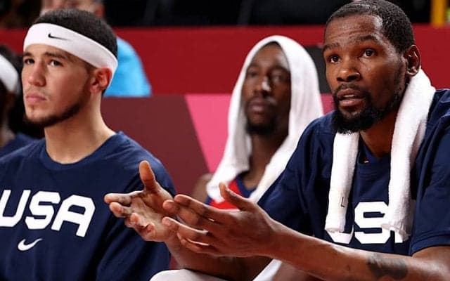 ブッカーが代表戦でのデュラントの活躍について「彼は僕らの偉大なリーダー」