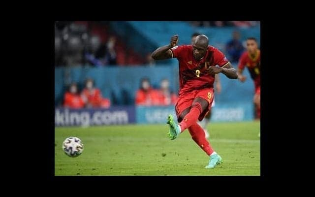 ルカクのシュートパターンは多彩で豊富。日本選手でもマネできるポイントは？