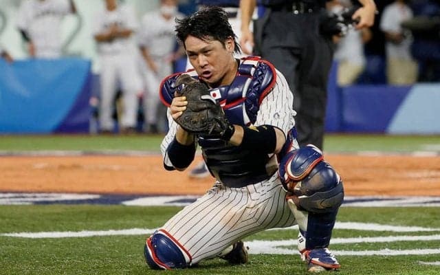 「もしもし甲斐です」に表れた献身　重圧と戦い続けた侍J・甲斐拓也の東京五輪