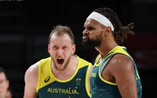 「僕らはこの瞬間を長い間待ちわびていた」。4度目の挑戦でメダルをつかんだミルズ