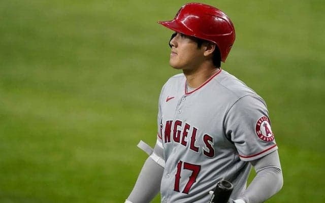 【MLB】大谷翔平、代打で空振り三振　勝ち越し機の登場に敵地熱狂、163キロ打ち返せず