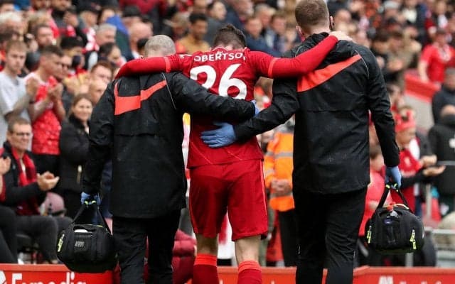 リバプールに痛手、開幕1週間前のPSMでロバートソンが足首負傷…クロップ監督も心配「かなり痛そうだった」