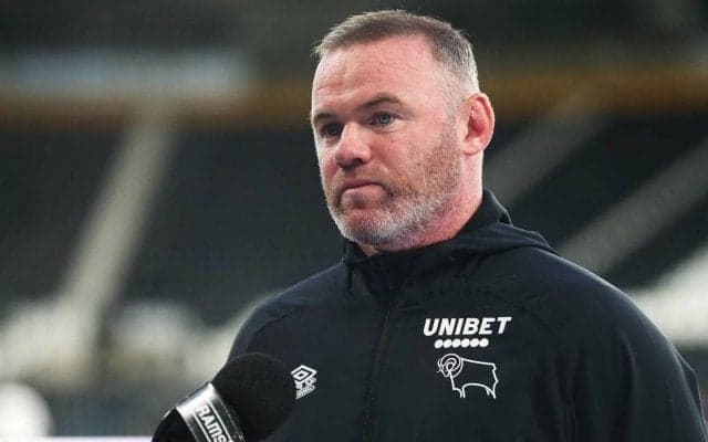 事件収束せず?ルーニーとのセクシーなスナップを公開した女性が殺人の脅迫に怯える