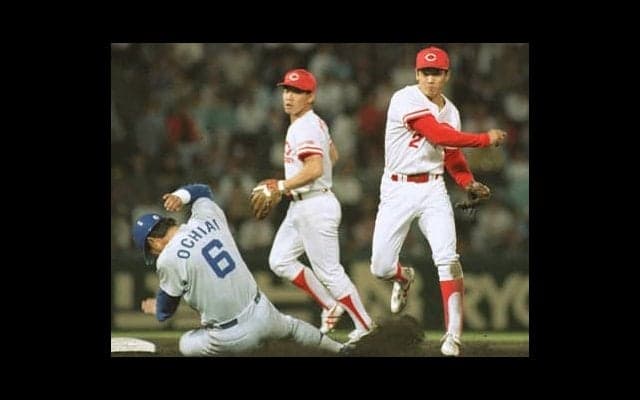 「飛び蹴りの前に伏線があった」。元カープ・高橋慶彦と正田耕三が明かした「あの事件」の真相