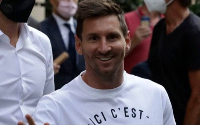 バルセロナ退団リオネル・メッシのPSG加入正式決定！「背番号30」でネイマールやムバッペと共演「世界最強ドリームチーム」誕生