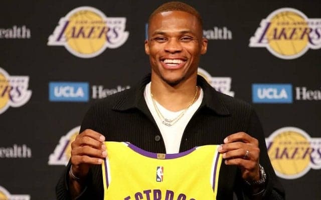 レイカーズ入りしたウェストブルック「王座を勝ち取るべく一緒にプレーすることにした」