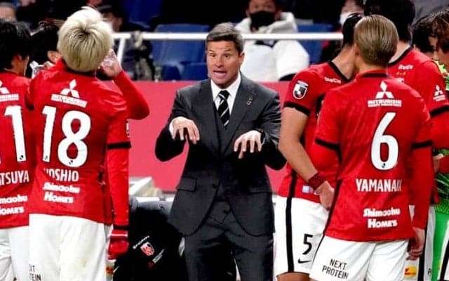 なぜ浦和・リカルド監督は選手から絶大な信頼を得るのか？　元AKB48・高橋みなみも腐心した「ダマ予防」とは