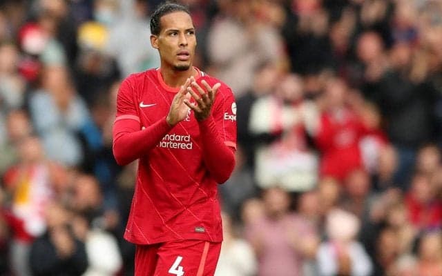 「驚くべきことだ」ヒザの重傷から復帰のファン・ダイクがリバプールとの長期契約にサイン