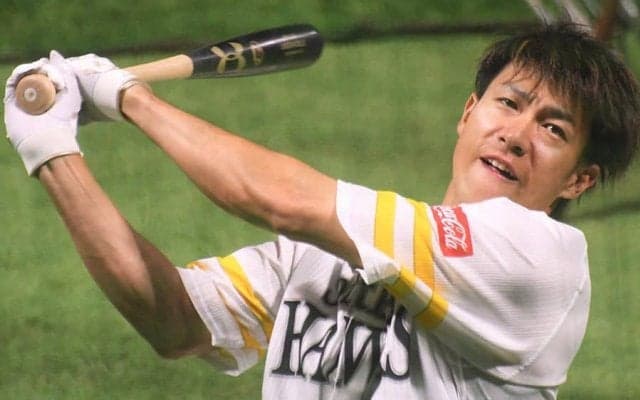 鷹・柳田「根性」の決勝23号2ラン　自打球でもん絶「もう野球できないかと…」