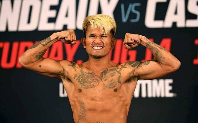 素直なカシメロ、煽られてなぜかサングラス“贈呈”　謎のフェイスオフ映像がSNS公開