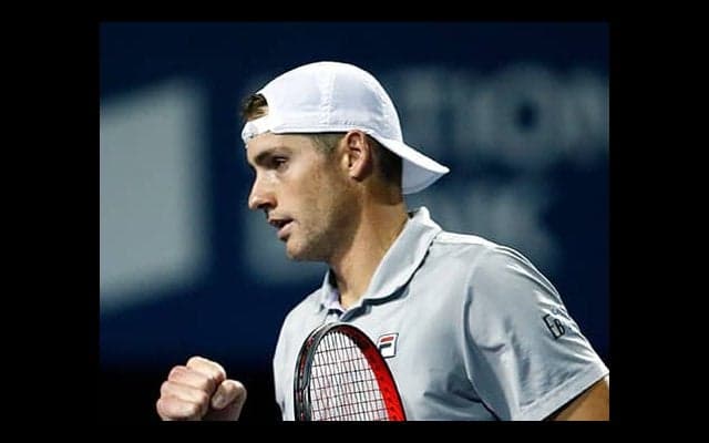 イズナー 4強、準決勝はメド